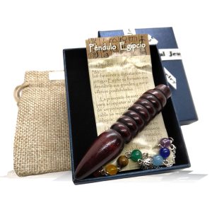 WORLD GOBLINS Péndulo Egipcio de Madera 7 Chakras. 8CM. Plata de Ley 925. Cadena 21CM | Radiestesia Adivinación +Folleto Explicativo. Armonizador de Energía. Joyería Regalo