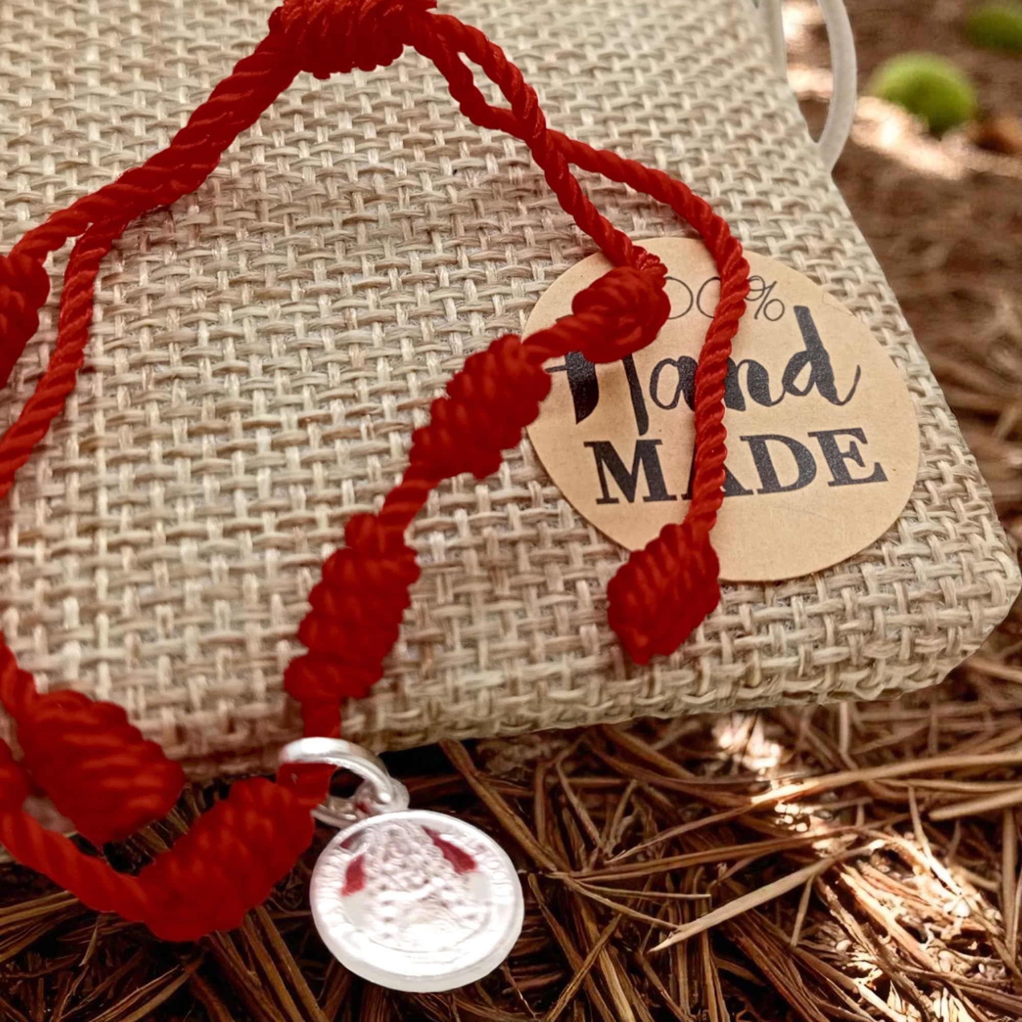 WORLD GOBLINS Pulsera de hilo rojo y Virgen del Rocio Plata 925. Suerte y Proteccion. Brazalete Rociero, Parejas y Amistad. Ajustable. Regalos Originales Religiosos (Virgen del Rocio 925) - Imagen 7