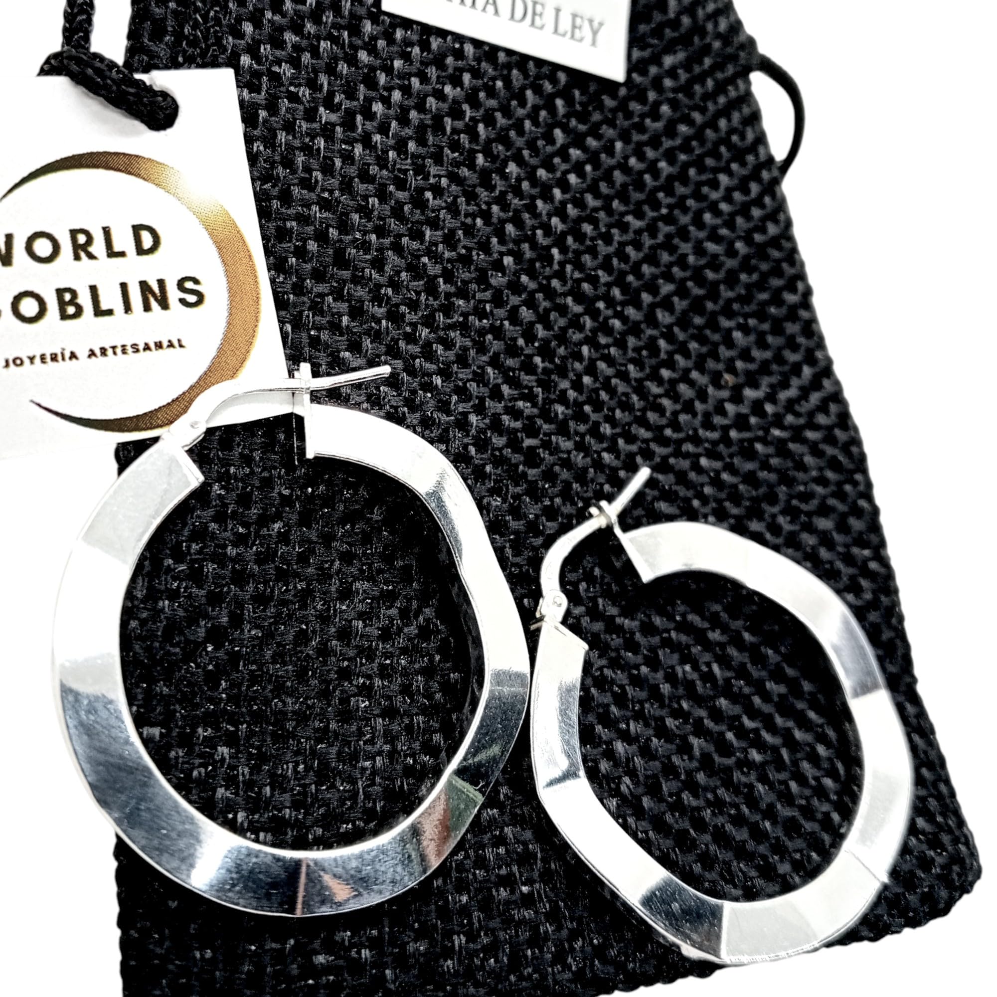 Pendientes Minimalistas Aro Plata 925 Mujer – Aros Diseño con Pliegue Hechos a Mano, Aro Look Plano "34mm" Joyería Artesanal con Caracter - Imagen 3