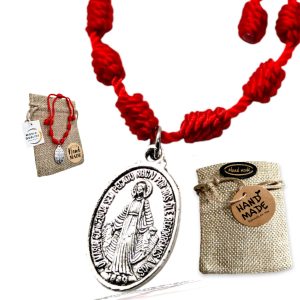 WORLD GOBLINS Pulsera Roja del Destino con Medalla Virgen Milagrosa Chapada en Plata de Ley 925 - Protección y Suerte. Regalo Amigas Original. Virgen de los Milagros (Virgen Milagrosa 2x1,2cm)