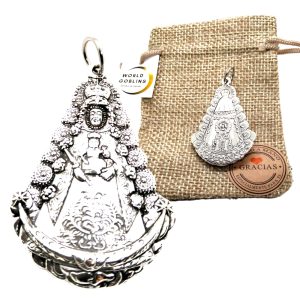 Medallón de la Virgen del Rocío. "4,6cm" Colgantes Rocieros Almonteños Chapados en Plata 12 micras, Protección y Suerte, Joyería Artesanal Hechas a Mano. Córdoba España (PLATA "4.6cm" 1 Und)