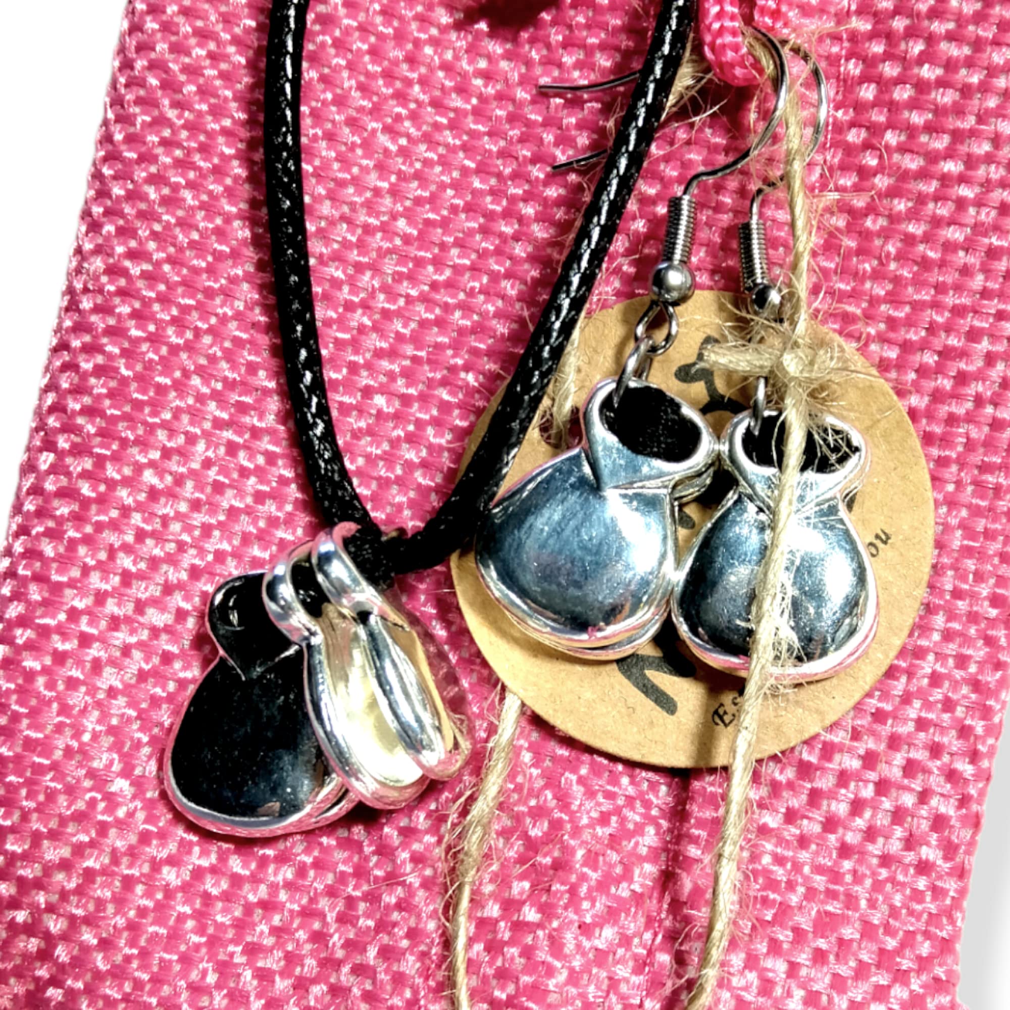 WORLD GOBLINS Joyería Flamenca con Castañuelas | Artesanía Andaluza Chapada en Plata de Ley; Gargantilla Colgantes Pendientes. Fabricado en España Regalos Mujer (Conj. Hilo Negro) - Imagen 7